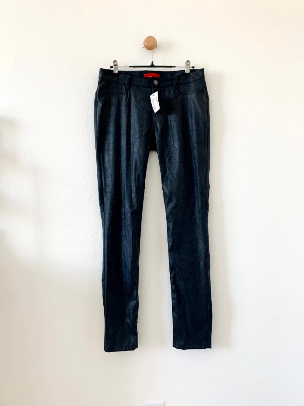 RED Saks Fifth Avenue Black Leather Skinny Pants US 4